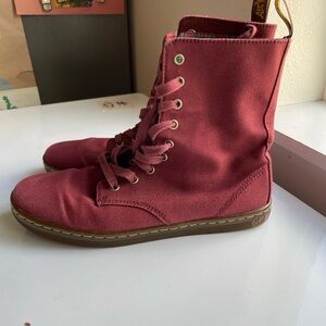 Dr. Martens Stratford Cherry red canvas boot